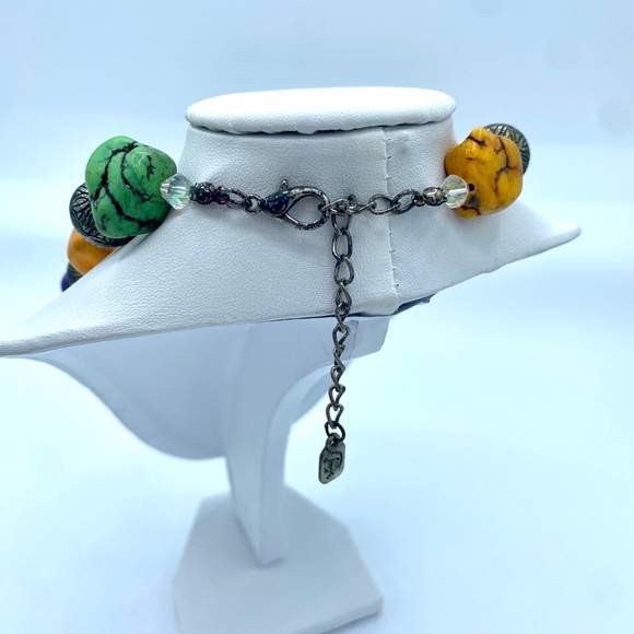 You & I vibrant chunky statement necklace crystal gemstone howlite simulation - Picture 4 of 6